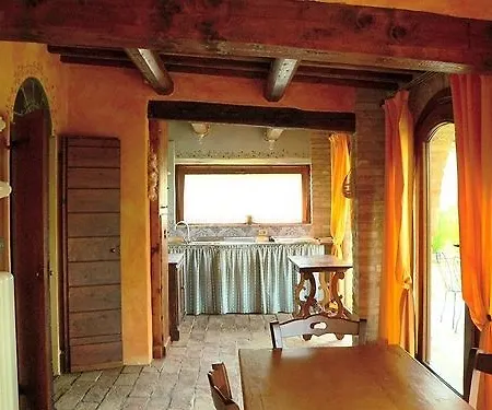 Agriturismo Fiore Di Campo Fermo