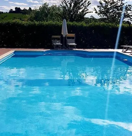 Agriturismo Fiore Di Campo Φέρμο