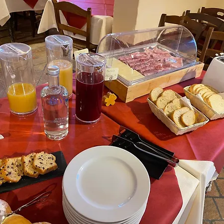 Agriturismo Fiore Di Campo Κατάλυμα σε φάρμα Φέρμο