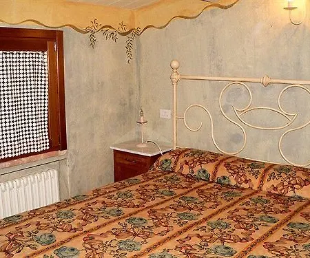 Agriturismo Fiore Di Campo * Φέρμο